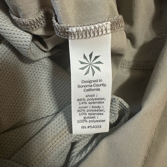 Athleta Women’s Workout Skirt Attached Shorts 8 - Picture 8 of 8